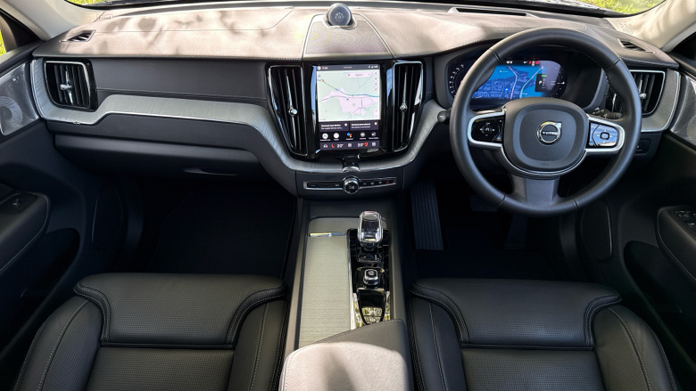 Volvo XC60 2.0 T8 [455] PHEV Ultra Dark 5dr AWD Geartronic Estate